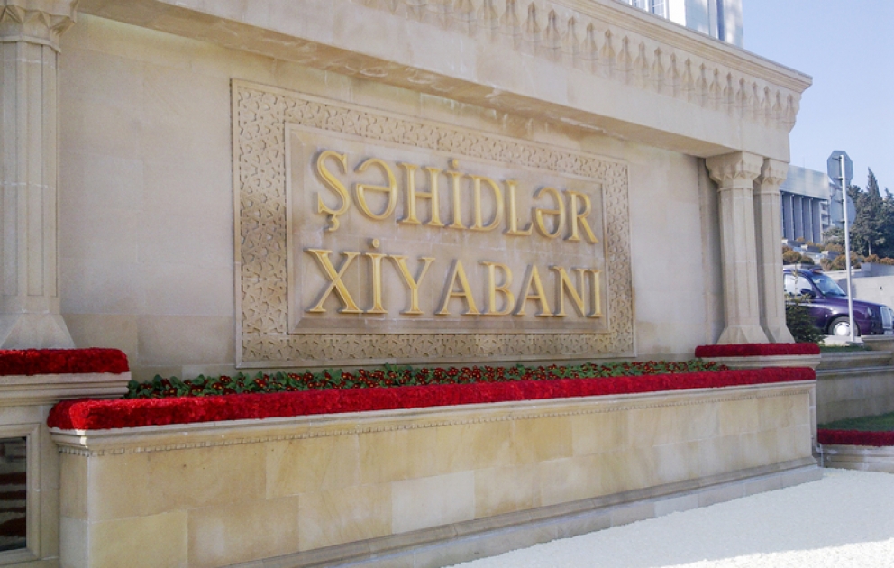 20 Yanvar şəhidlərinin xatirəsi yad edilir – şərhsiz