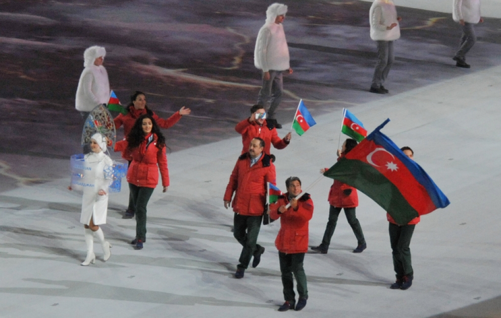 Soçidə XXII Qış Olimpiya Oyunlarının rəsmi açılış mərasimi keçirilib. Azərbaycan Prezidenti İlham Əliyev mərasimdə iştirak edib