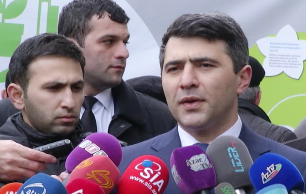 İnam Kərimov: Mənzillərə kupça verilməsi prosesinə artıq başlanılıb