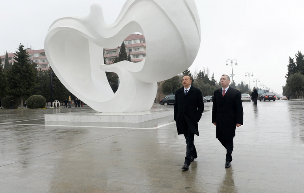 Sumqayıtdakı Nəsimi adına şəhər mədəniyyət və istirahət parkında görülən irimiqyaslı abadlıq və yenidənqurma işlərinin gedişi ilə tanışlıq