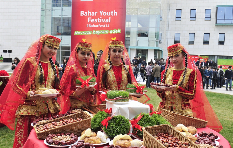 “ADA” Universitetində ikinci Bahar gənclik festivalı əcnəbi tələbələrin böyük marağına səbəb olub
