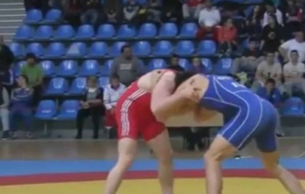 Azərbaycan güləşçiləri Bolqarıstanda keçirilən turnirdə iyirmi medal qazanıb