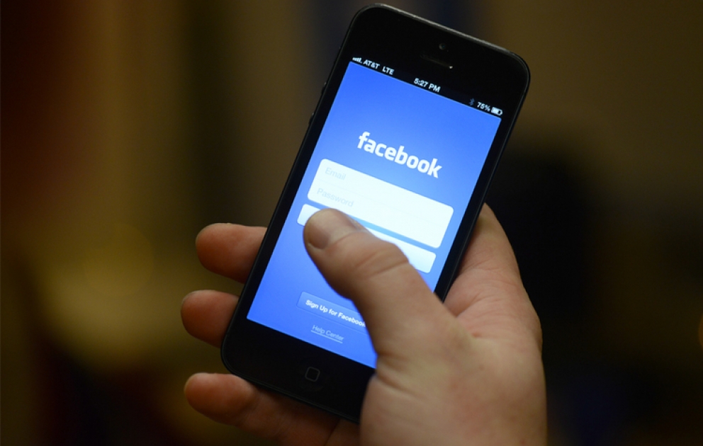 Facebook vasitəsilə pulsuz telefon zəngləri etmək mümkün olacaq