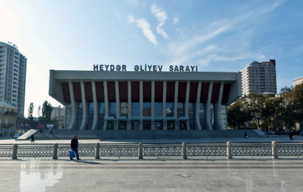Rusiyanın populyar estrada müğənnisi Bakıda solo konsert proqramı ilə çıxış edəcək