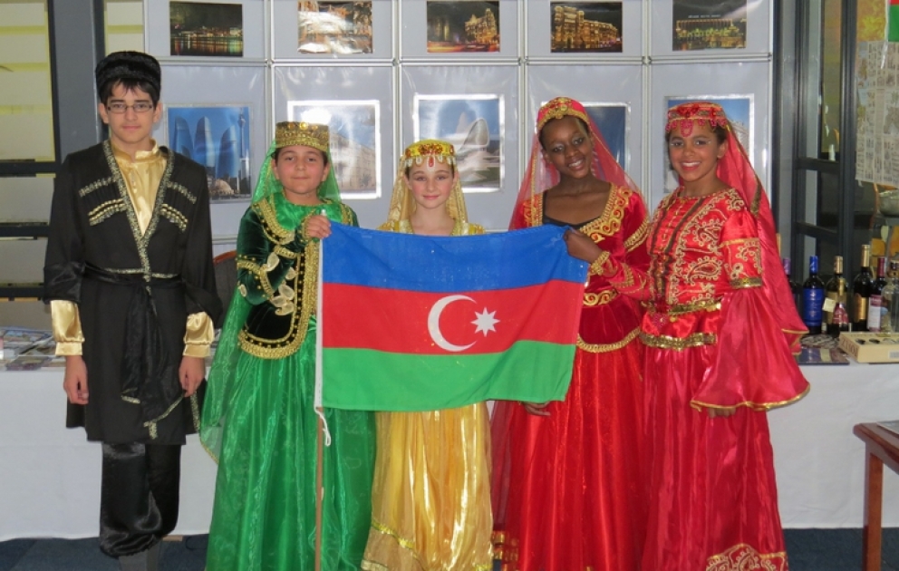 Yohannesburq şəhəri:Coburq səyahət festivalı...Azərbaycan stendi