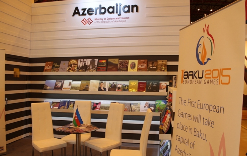 Azərbaycan Londonda keçirilən Beynəlxalq kitab sərgisində uğurla təmsil olunur