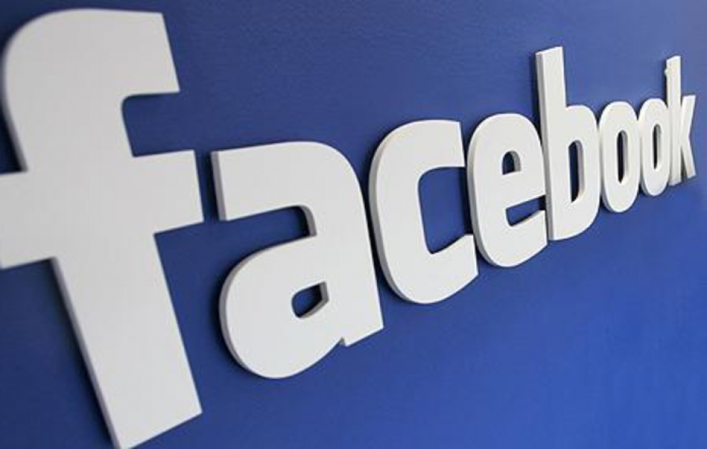 Facebook xəbər aqreqatorunu işə salır