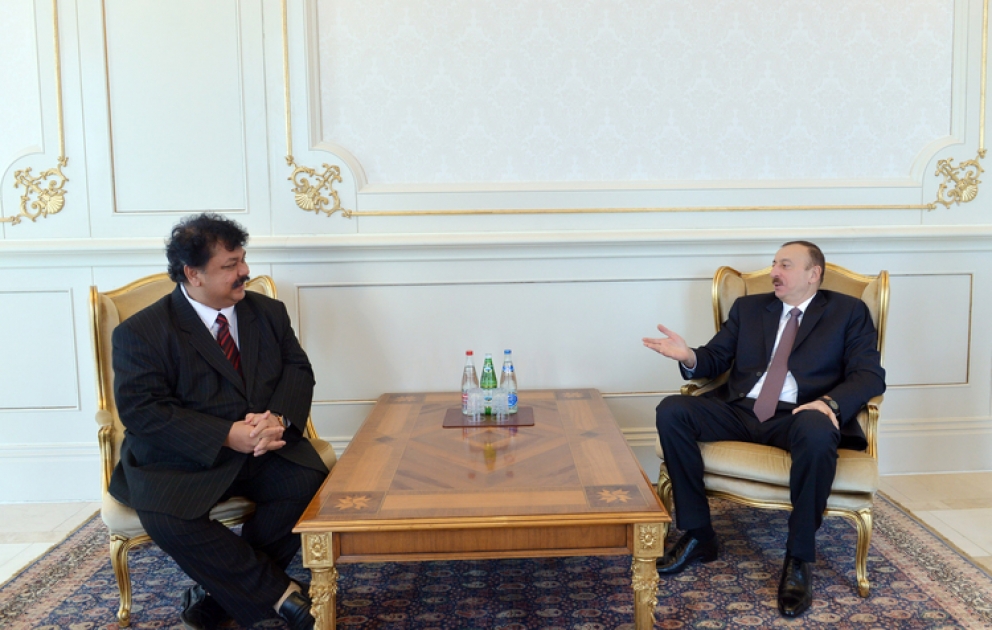President Ilham Aliyev receives credentials of incoming Sri-Lankan Ambassador