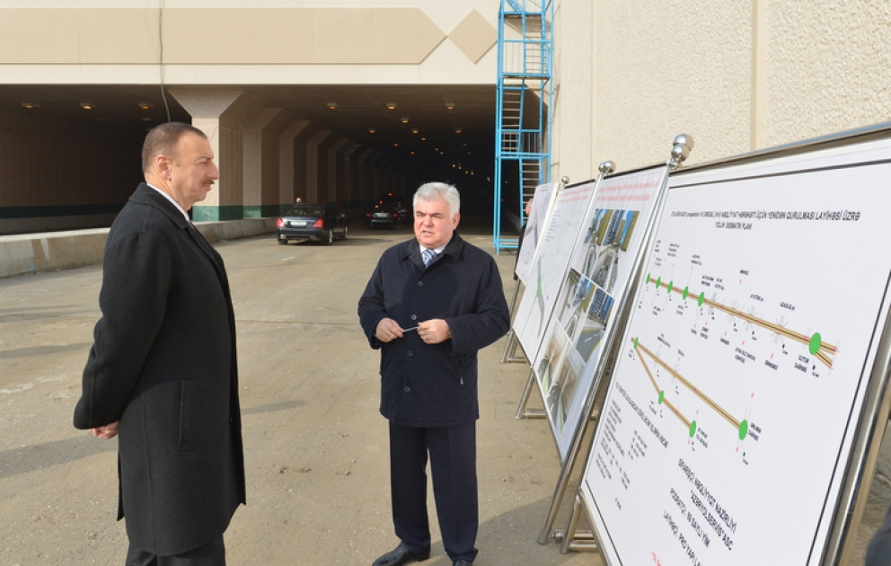 President Ilham Aliyev inspects progress of construction of road junctions in Baku