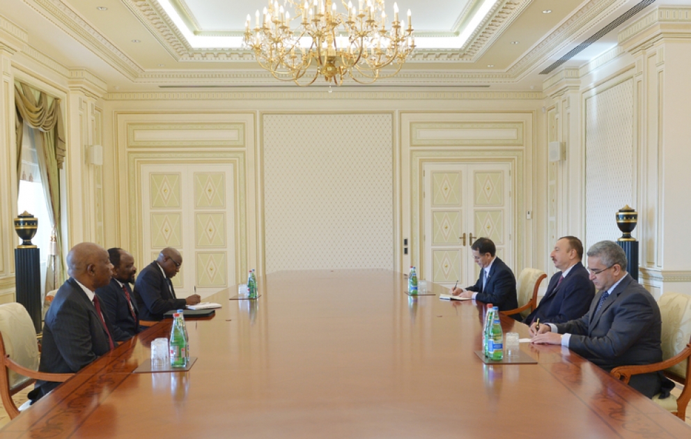 Le président azerbaïdjanais Ilham Aliyev a reçu le ministre zimbabwéen des Affaires étrangères