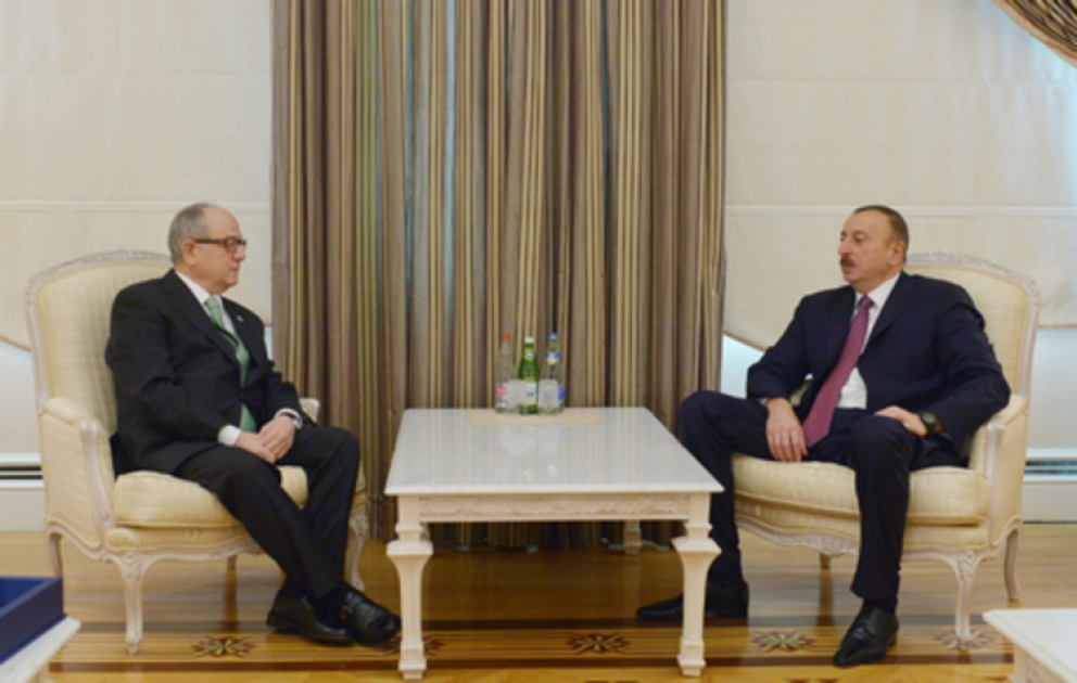 Le président Ilham Aliyev a reçu le secrétaire général du Conseil de coopération des Etats turcophones