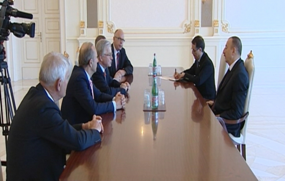 Le président azerbaïdjanais Ilham Aliyev a reçu une délégation du Sénat des Pays-Bas