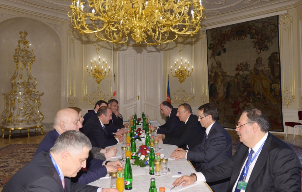 Le président Ilham Aliyev et son homologue géorgien Guiorgui Margvelachvili se sont entretenus à Prague