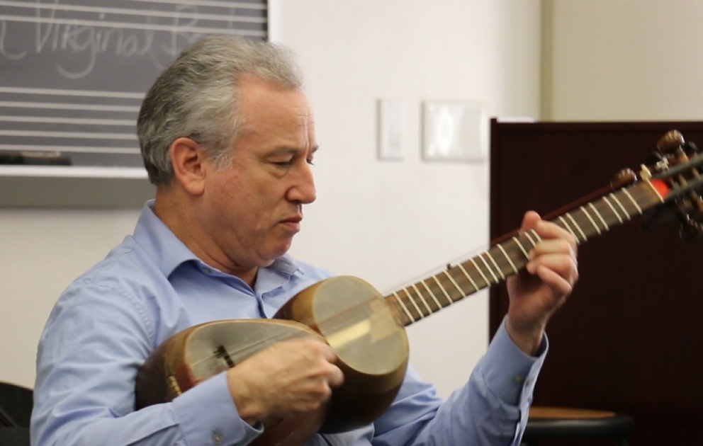 Amerikalı musiqiçi Cefri Verbokun ifasında Azərbaycan musiqisi