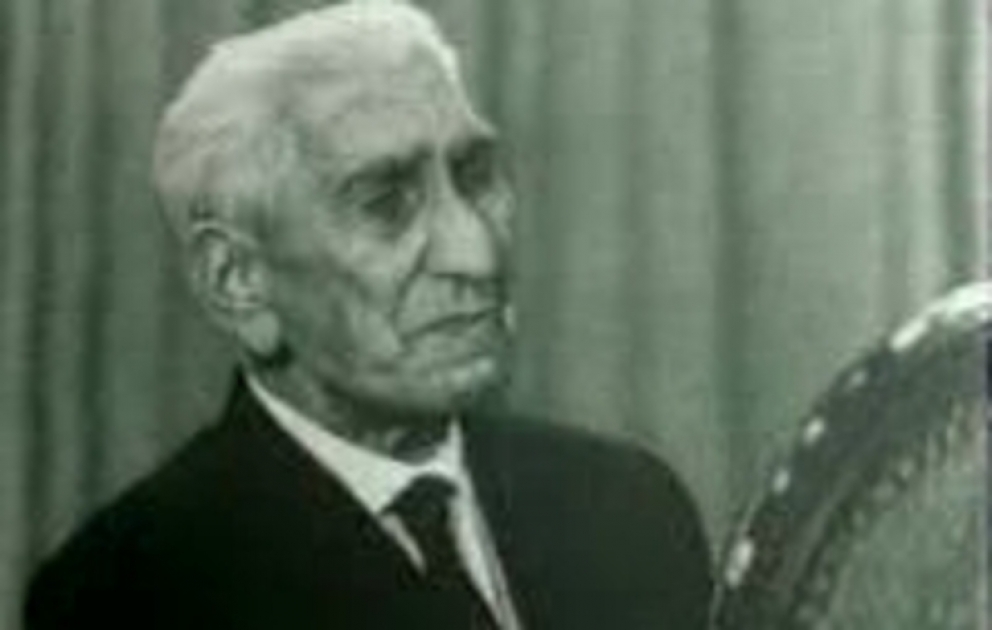 Xanəndə Seyid Şuşinskinin anadan olmasının 125 illiyidir. Sənətkarın ifasında "Arazbarı"...