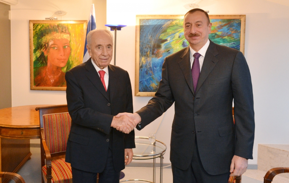 Entretien du président azerbaïdjanais Ilham Aliyev avec le président israélien Shimon Peres
