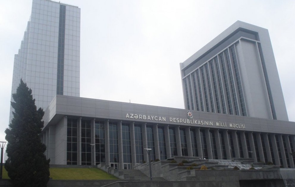 İnzibati Xətalar Məcəlləsinin 28.3-cü maddəsinə təklif olunan dəyişikliyi Milli Məclis təsdiq etdi