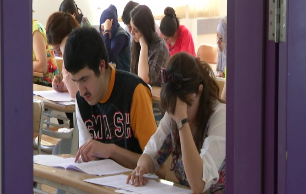Tələbə Qəbulu üzrə Dövlət Komissiyası II və III ixtisas qruplarının abituriyentləri (əvvəlki illərin məzunları) üçün qəbul imtahanı keçirib