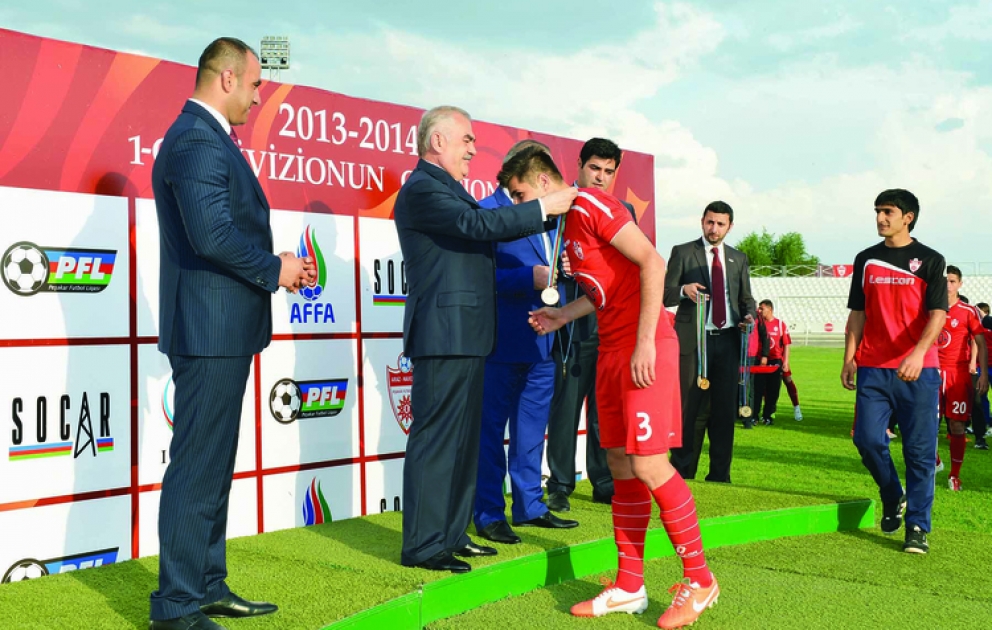 “Araz-Naxçıvan” Peşəkar Futbol Komandası futbol üzrə Azərbaycan çempionatının birinci divizionunun qalibi olub