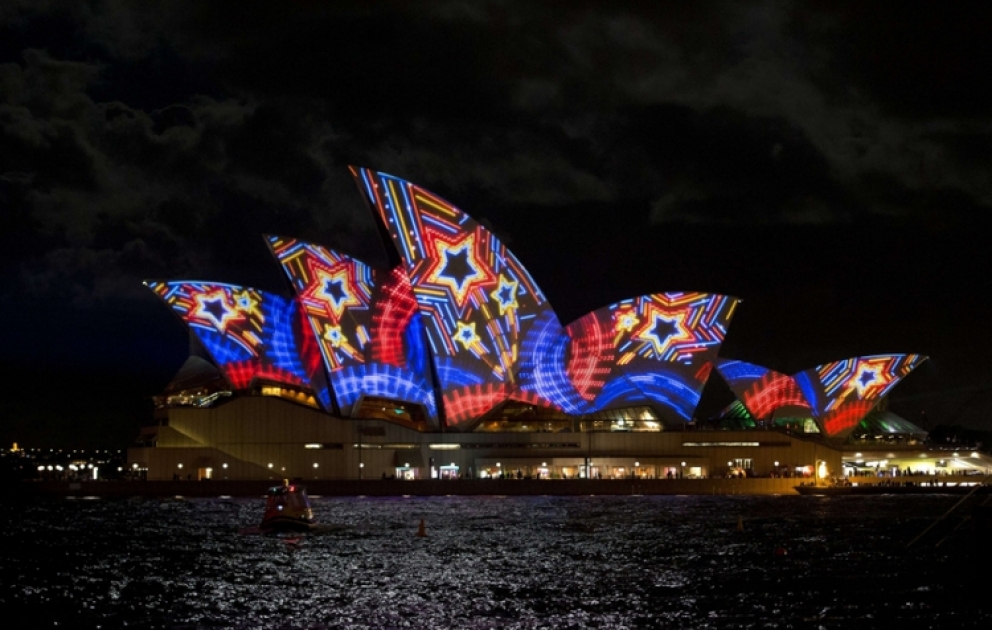 Sidneydə hər il keçirilən “Vivid Sydney” adlı işıq festivalı