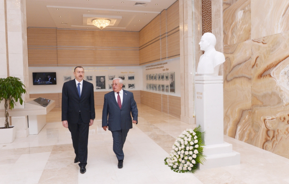Azərbaycan Prezidenti İlham Əliyev Neftçalada Heydər Əliyev Mərkəzinin açılışında iştirak edib