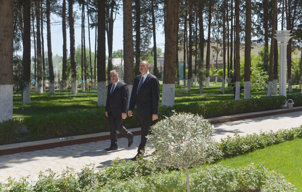 President Ilham Aliyev reviewed progress of reconstruction of the Heydar Aliyev Park in Agdash
