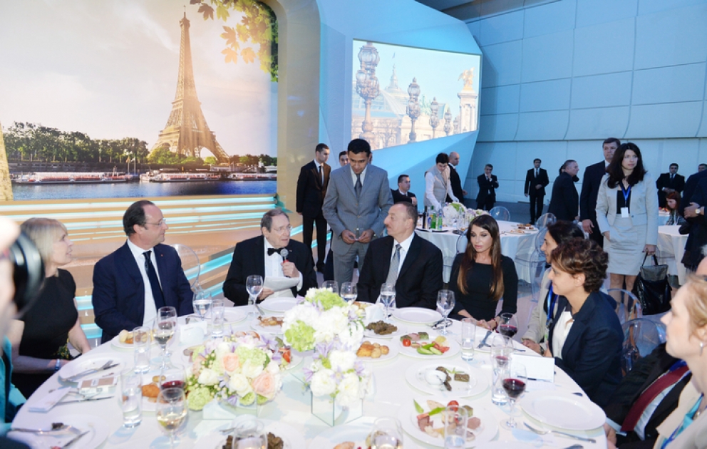 President of the Republic of Azerbaijan Ilham Aliyev and President of the French Republic Francois Hollande had dinner together