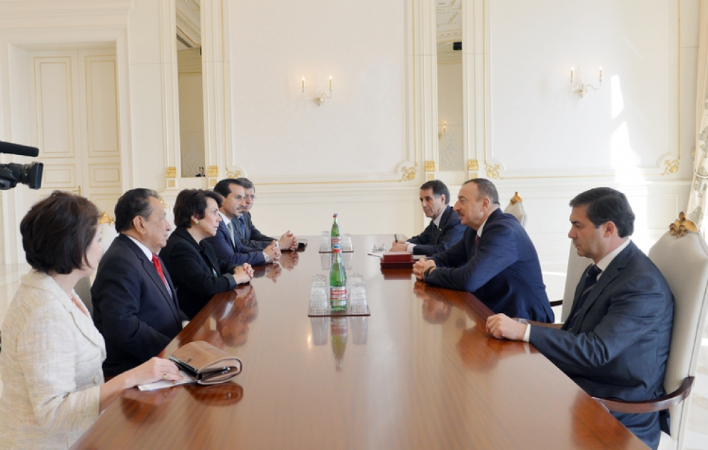 Präsident Ilham Aliyev eine Delegation unter der Leitung der Ministerin für Auswärtige Angelegenheiten und internationale Zusammenarbeit von Honduras empfangen