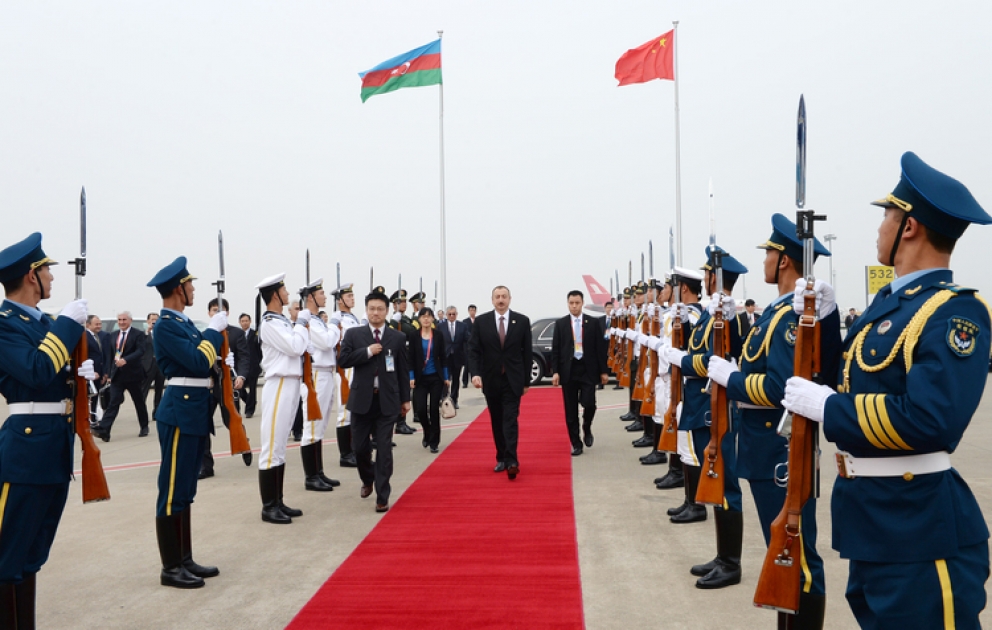 Arbeitsbesuch von Aserbaidschans Präsident Ilham Aliyev in China ist zu Ende gegangen
