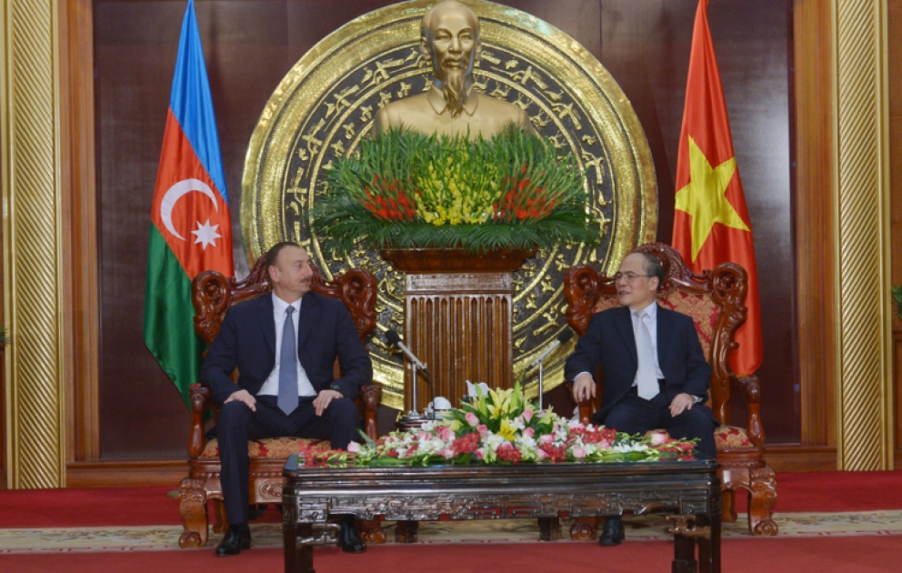 Treffen mit Vorsitzenden der Nationalversammlung von Vietnam