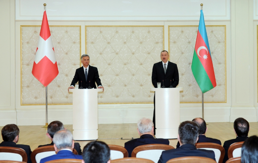 Azərbaycan və İsveçrə prezidentləri mətbuata bəyanatlarla çıxış etdilər
