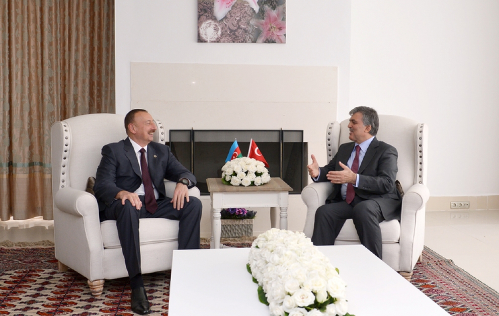 Azərbaycan Prezidenti İlham Əliyev Türkiyə Prezidenti Abdullah Gül ilə görüşüb
