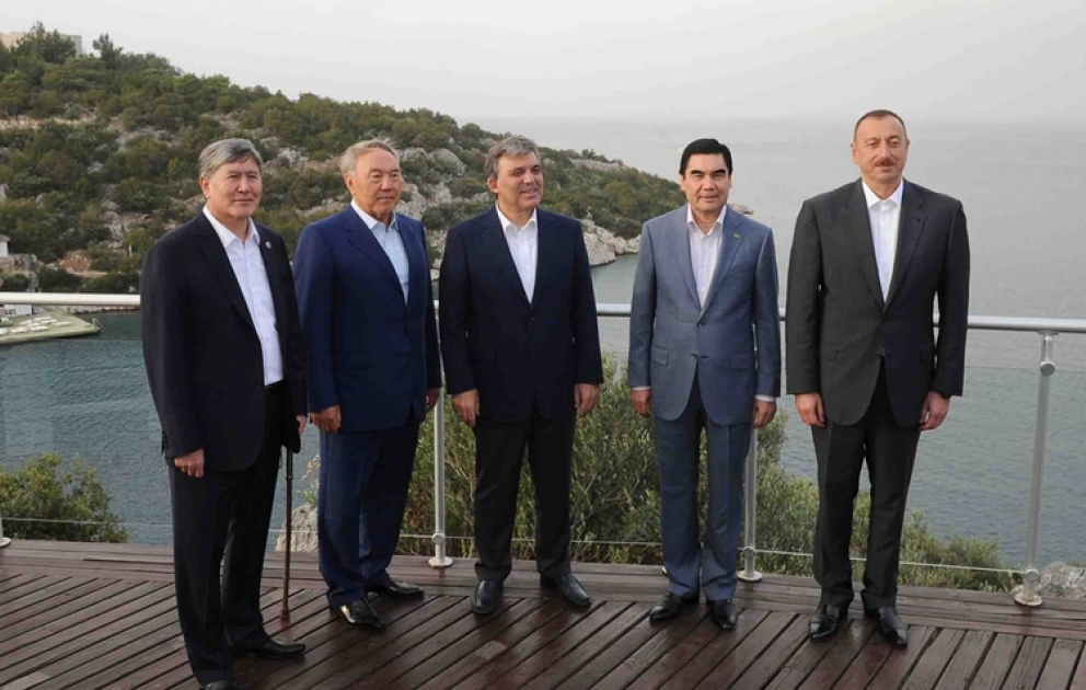 Bodrumda Türkiyə Prezidenti Abdullah Gülün adından dövlət başçılarının şərəfinə şam yeməyi verilib