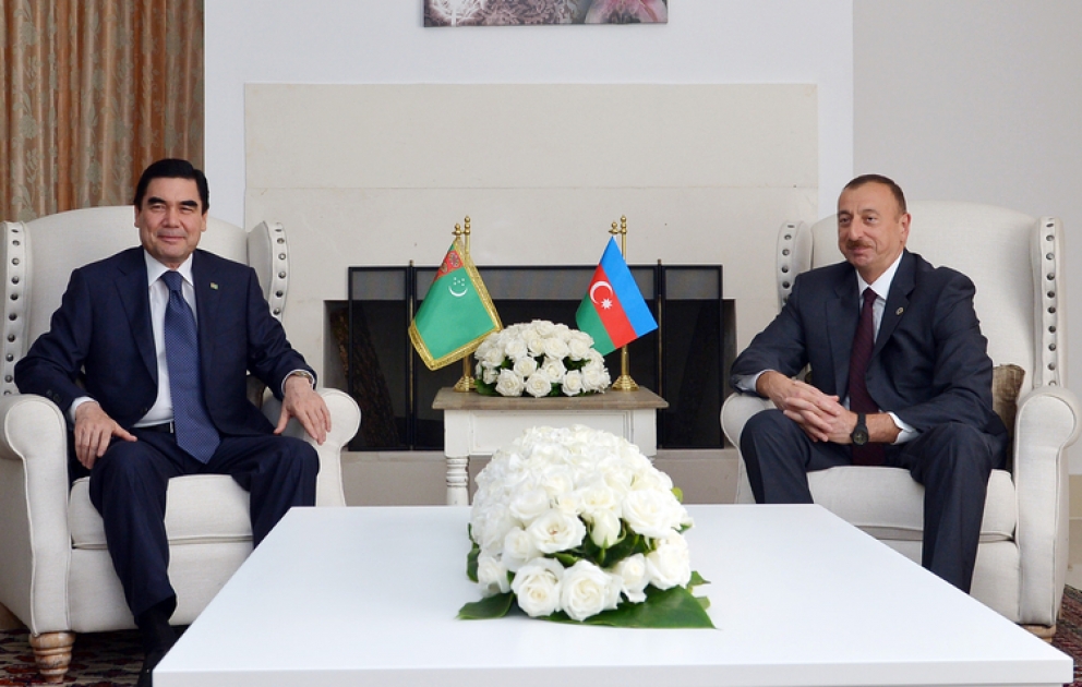 Entretien du président azerbaïdjanais Ilham Aliyev avec son homologue turkmène Gourbangouli Berdimoukhamedov