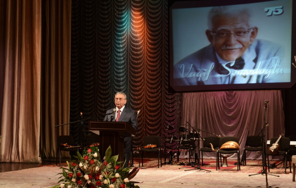 Xalq Şairi Vaqif Səmədoğlu “İstiqlal” ordeni ilə təltif edilib