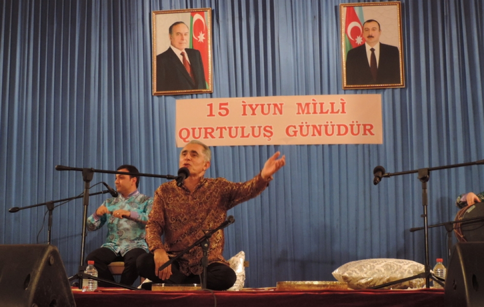 Ağsuda möhtəşəm bayram konserti olub