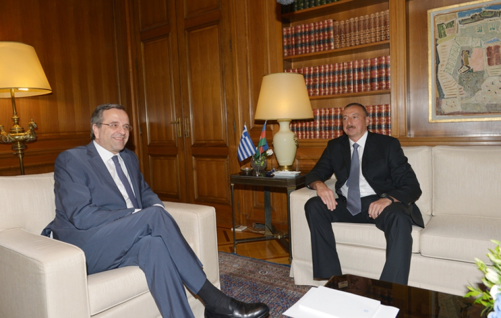 Trefffen von Aserbaidschans Präsident Ilham Aliyev mit dem griechischen Premierminister Antonis Samaras