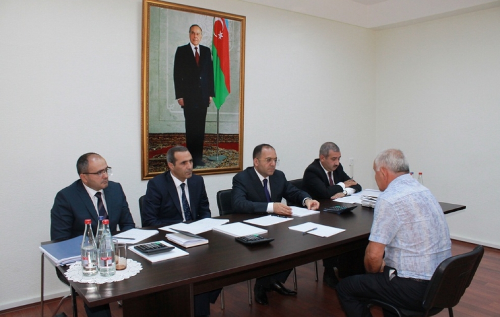 Dövlət Sosial Müdafiə Fondunun sədri Mingəçevirdə vətəndaşları qəbul edib