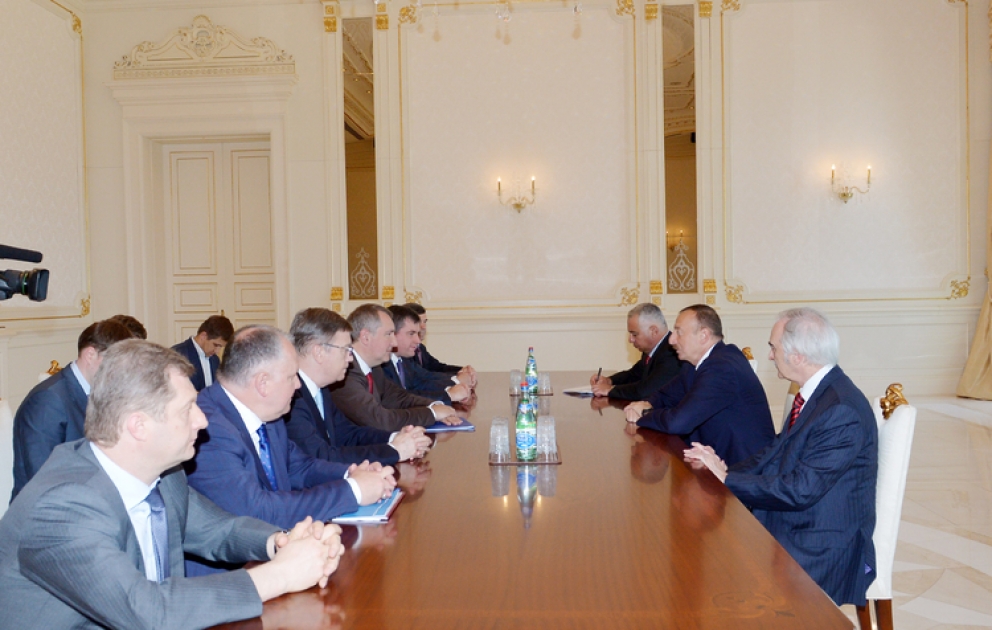 Präsident von Aserbaidschan Ilham Aliyev empfing eine Delegation um stellvertretenden Premierminister von Russland