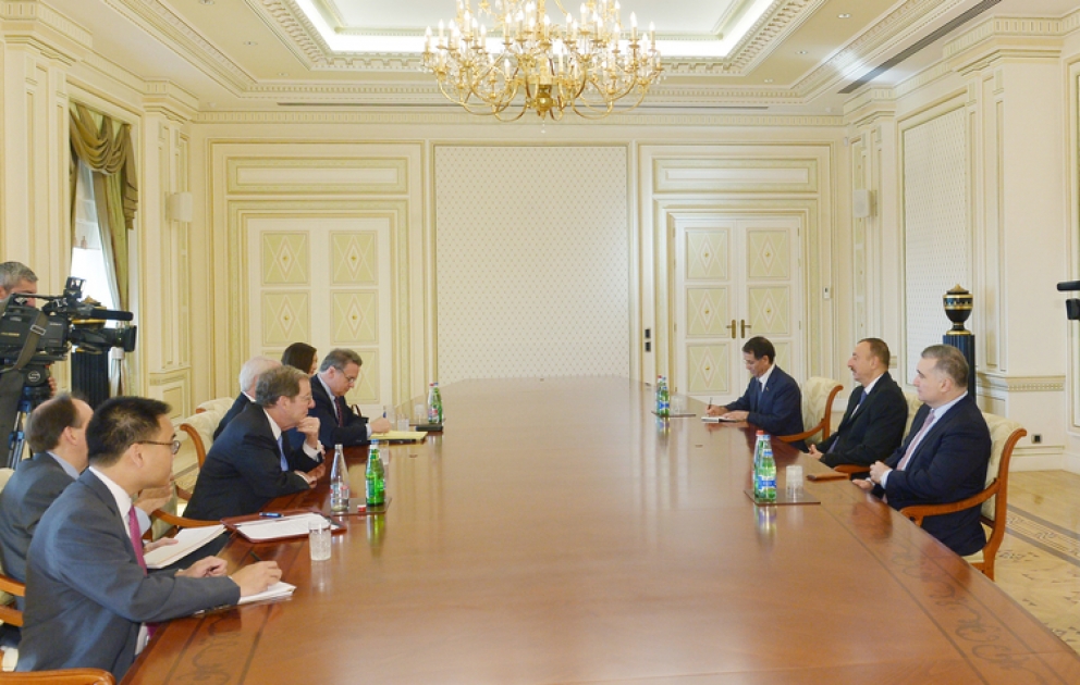 President Ilham Aliyev received a US delegation led by the Senator and the Congressman