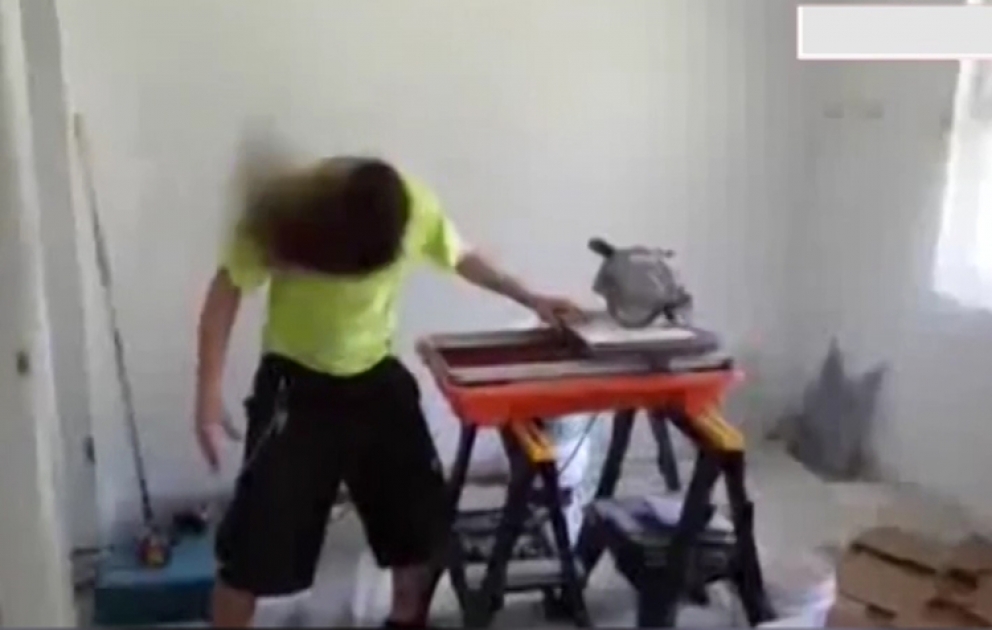 Saçlarını havada yellədən ustanın hərəkətləri sosial şəbəkələrdə marağa səbəb olub
