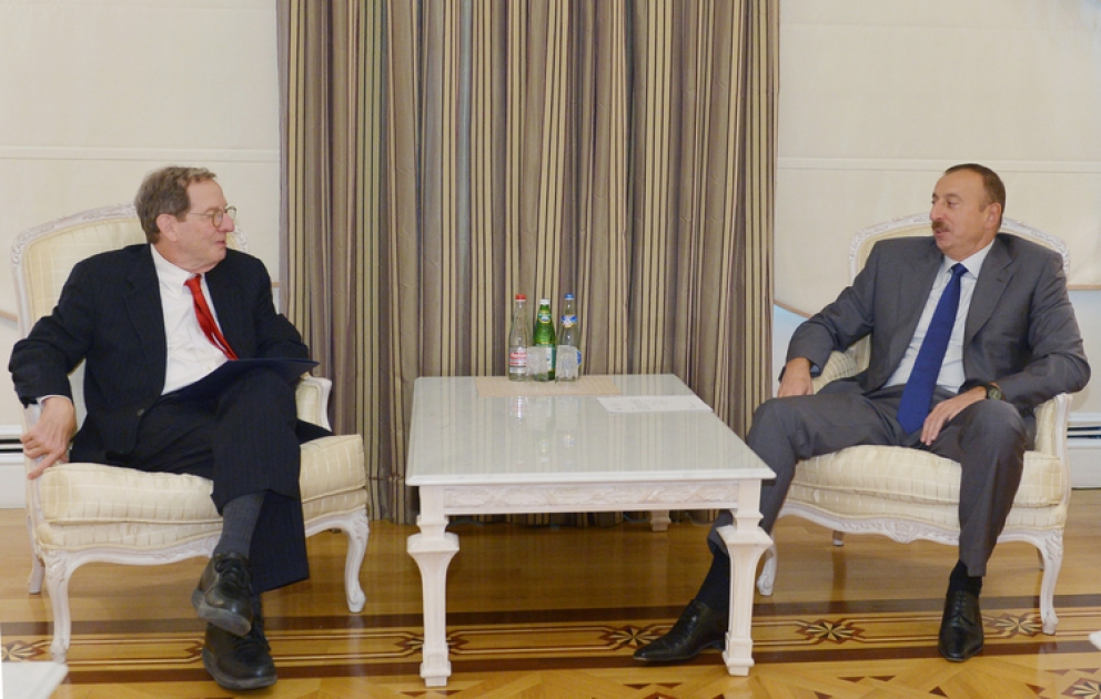 Präsident Ilham Aliyev empfing den US-Botschafter in Aserbaidschan