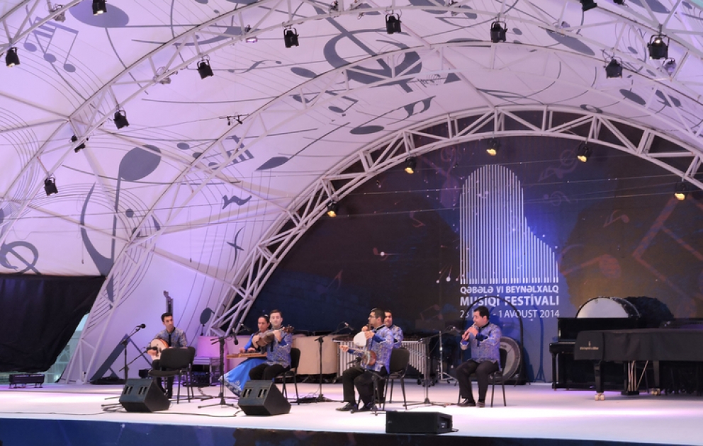 VI Qəbələ Beynəlxalq Musiqi Festivalı çərçivəsində muğam axşamı tamaşaçıları heyran etdi