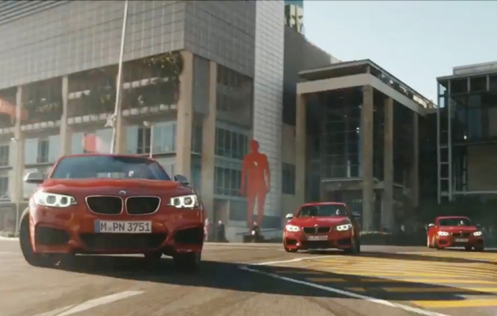 Танец красных BMW
