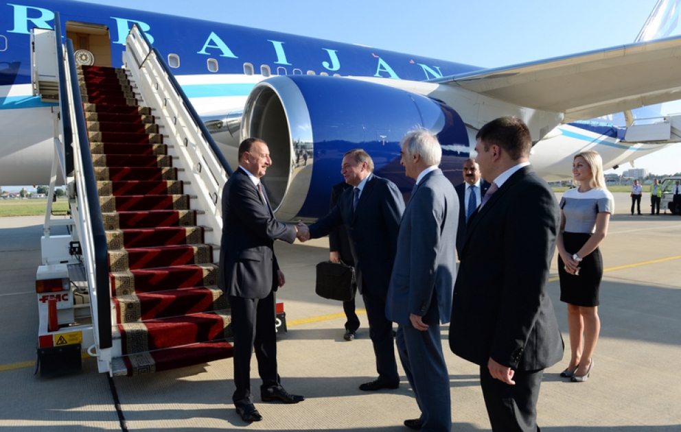 Le président azerbaïdjanais Ilham Aliyev entame une visite d’affaires en Fédération de Russie