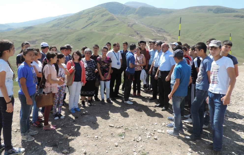 Qusardakı tarixi abidələrlə tanışlıq Tovuz və Ağstafa məktəblilərində böyük maraq oyatdı