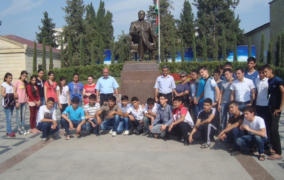 Tovuz və Ağstafa məktəbliləri Azərbaycanın “şimal qapısı” Xaçmazda