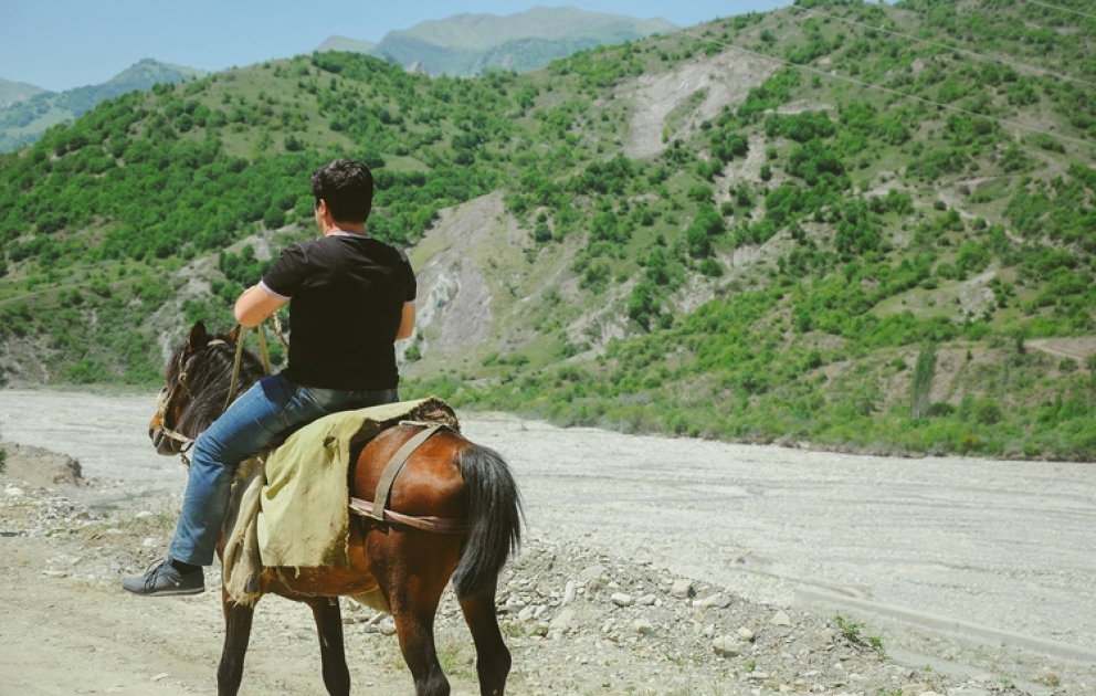 Lahıcda bir yaz günü