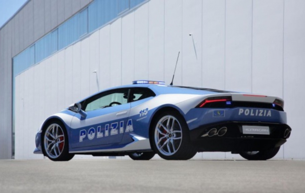 Lamborghini Huracan поступил на службу в итальянскую полицию