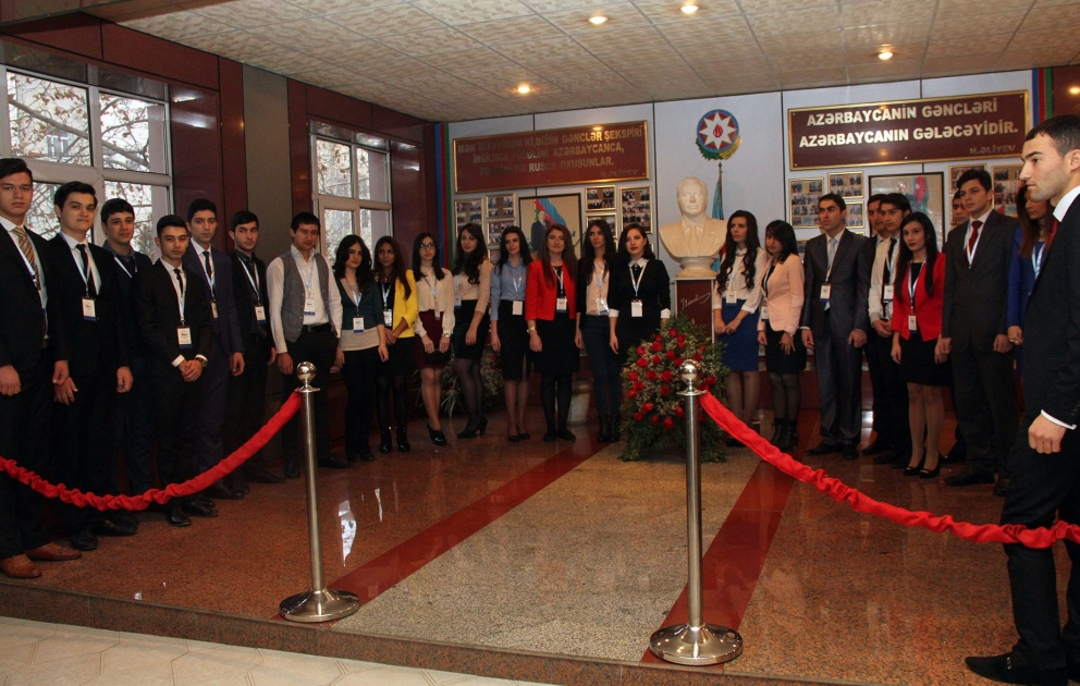 Bakı Slavyan Universitetində “Bir günlük Xəlifə” Günü